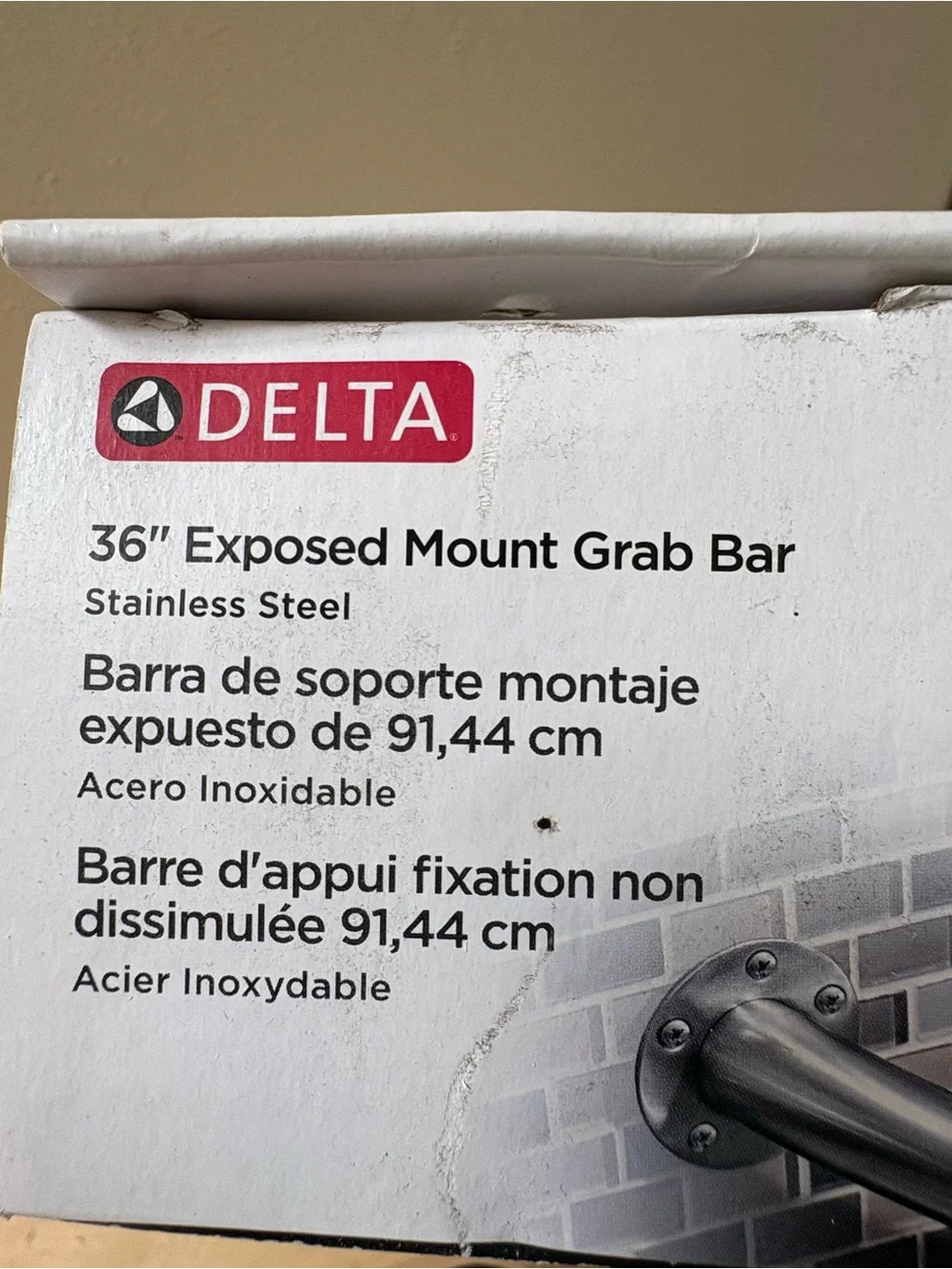 Delta grab bar